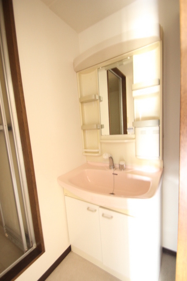 洗面設備　※別部屋の写真です