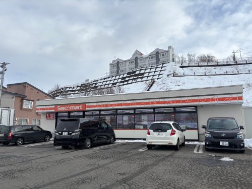 コンビニ　セイコーマート釧路材木町店（コンビニ）まで829m
