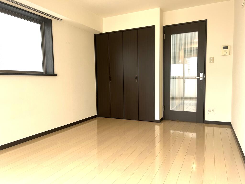 丸の内SIXTEENの居間写真
