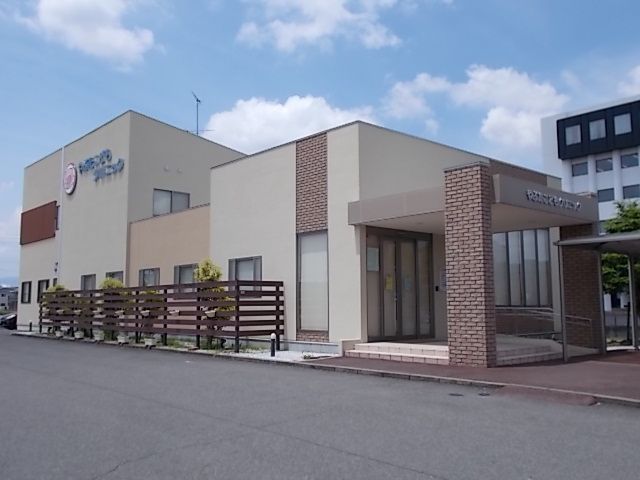 病院　やぶたこどもクリニック（病院）まで400m