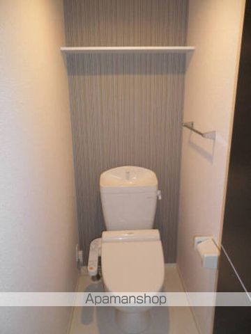 福山市 3階建 築15年のトイレ写真