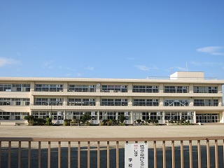 小学校　玉村町立上陽小学校（小学校）まで1455m