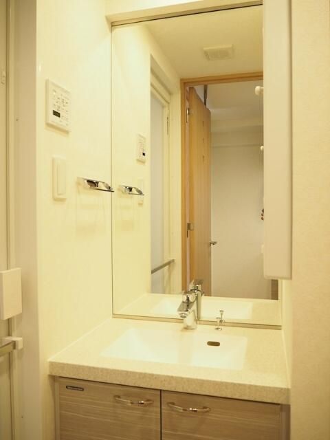 洗面設備　別タイプ部屋　参考写真です