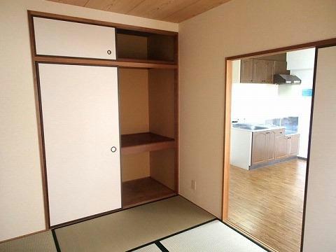収納　室内写真は別部屋の写真です。