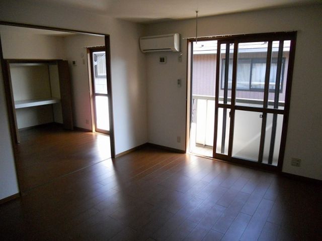 エトワールの居間写真
