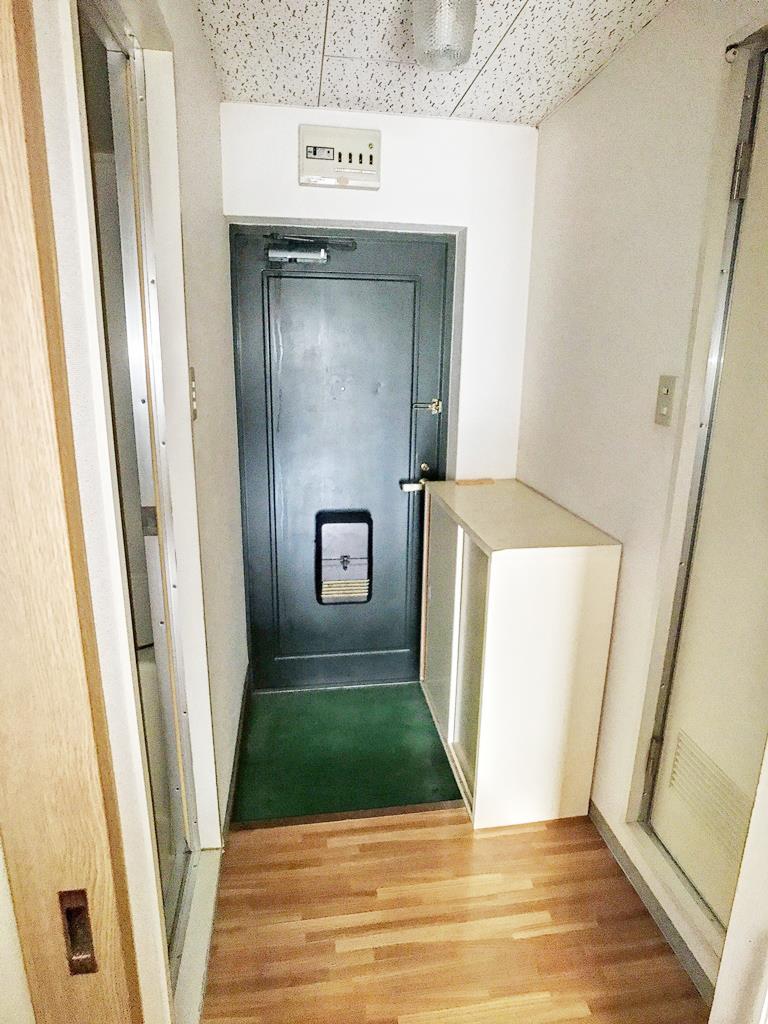 ハイライフNAMIの玄関写真