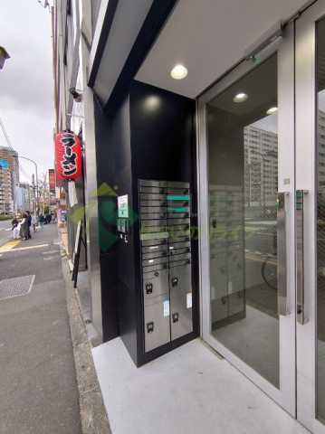 エントランス　TRUST VALUE 早稲田