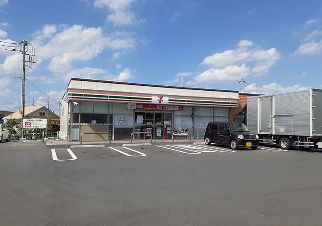 コンビニ　セブン　埼玉スタジアム北店（コンビニ）まで220m