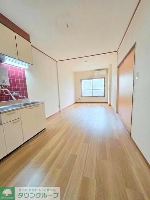 北原マンションの居間写真
