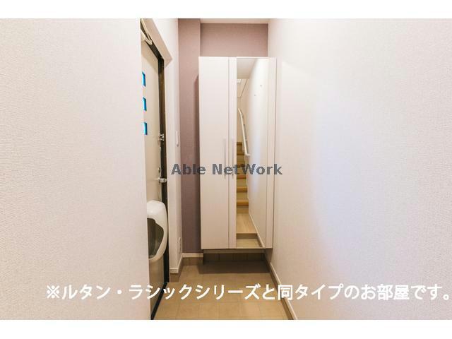 岡崎市 2階建 新築の玄関写真