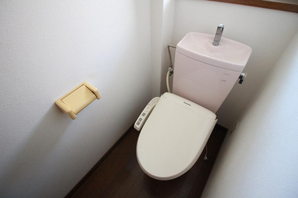 ＪＲ徳島線 徳島駅 徒歩23分 3階建 築29年のトイレ写真