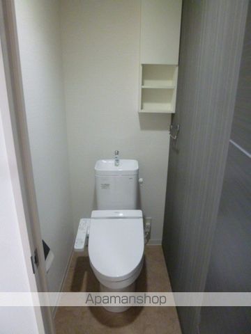 名鉄小牧線 上飯田駅 徒歩11分 8階建 築9年のトイレ写真