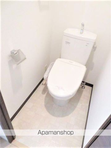 ＪＲおおさか東線 ＪＲ野江駅 徒歩3分 9階建 築18年のトイレ写真
