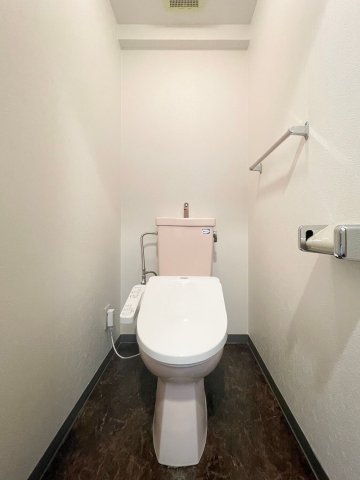 ＪＲ鹿児島本線 箱崎駅 徒歩5分 11階建 築35年のトイレ写真
