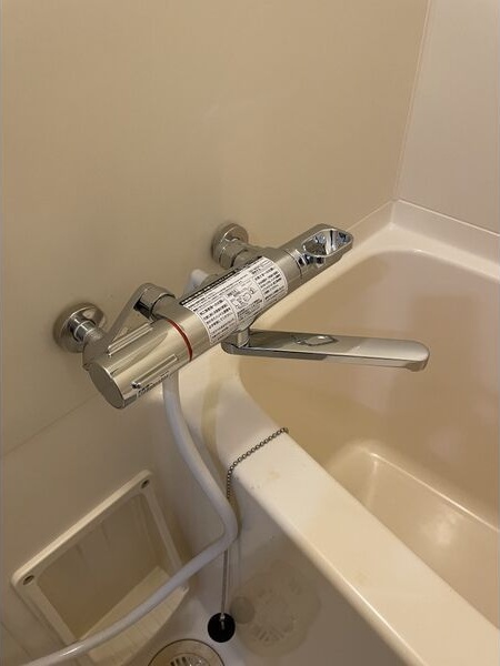 バス・シャワールーム　※写真は同じマンションの違う部屋のものになります。