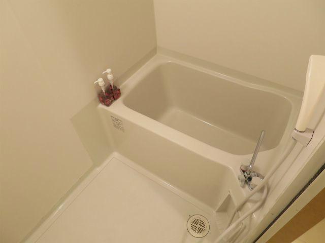 リファレンス下呉服町の風呂写真