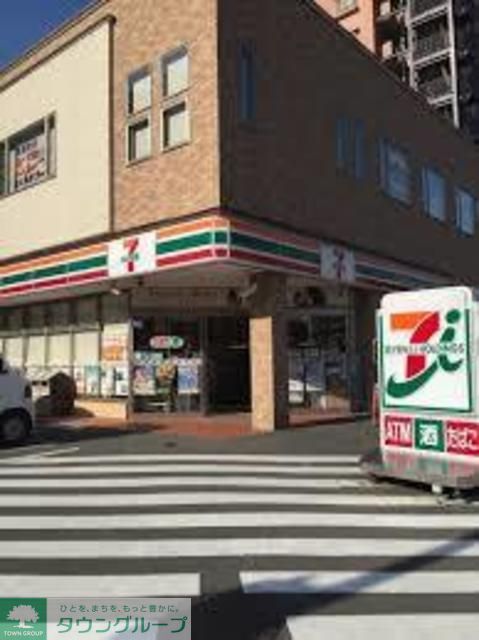 コンビニ　セブンイレブン横浜片吹店（コンビニ）まで220m