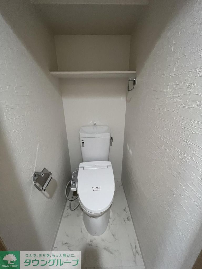 京急本線 大森海岸駅 徒歩6分 9階建 築11年のトイレ写真