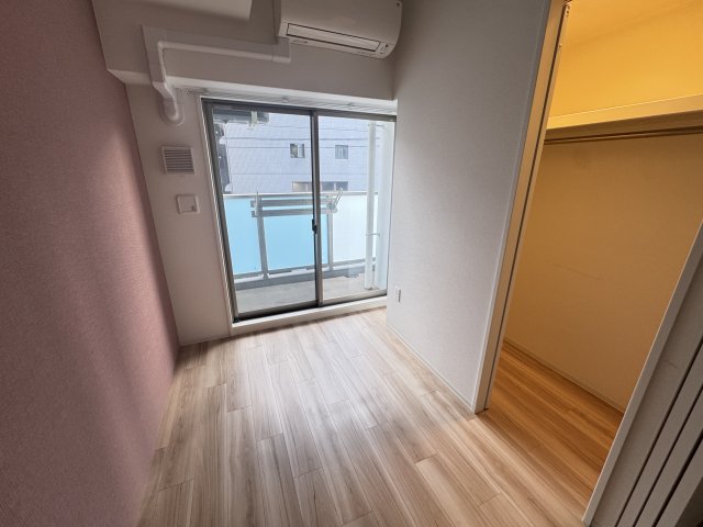 セレニテ難波グランデシュッドの内装写真