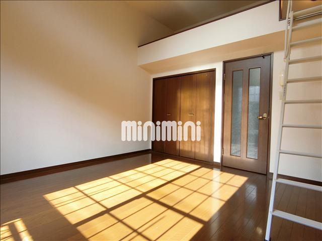 その他　ロフト付きで天井が高いお部屋です。