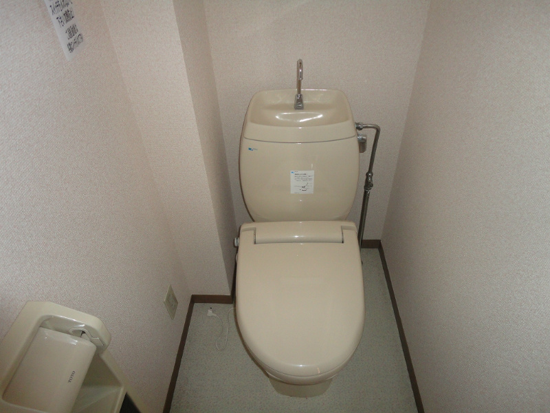ファミール・田中のトイレ写真