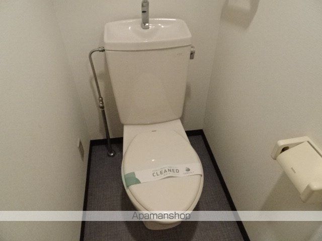 東急田園都市線 三軒茶屋駅 徒歩9分 10階建 築29年のトイレ写真