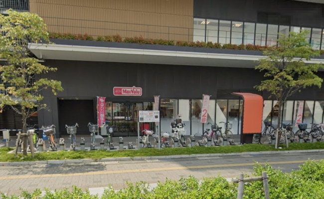 スーパー　マックスバリュ テラッソ姫路店（スーパー）まで637m