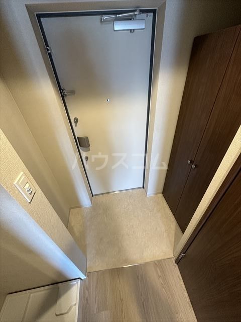 ArtizA淡路の玄関写真