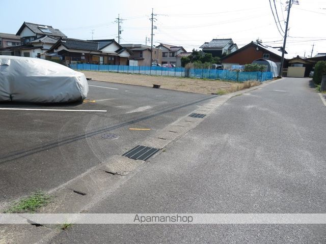 その他　前面道路（その他）まで0m