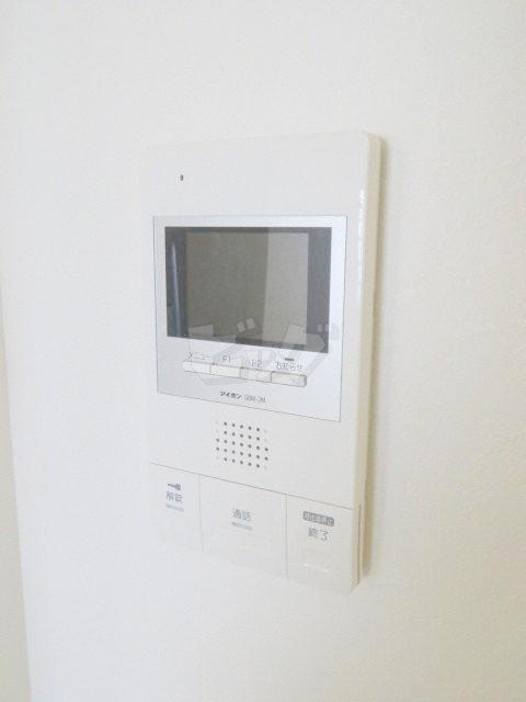 セキュリティ　来客の顔が見えて安心！TVモニターホン付きです♪