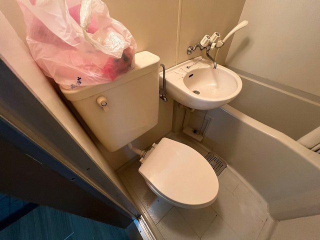 トイレ　別号室の写真