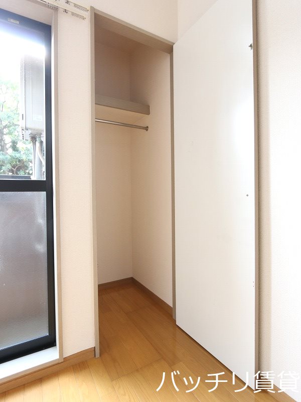 収納　同型タイプの為、現状を優先致します。