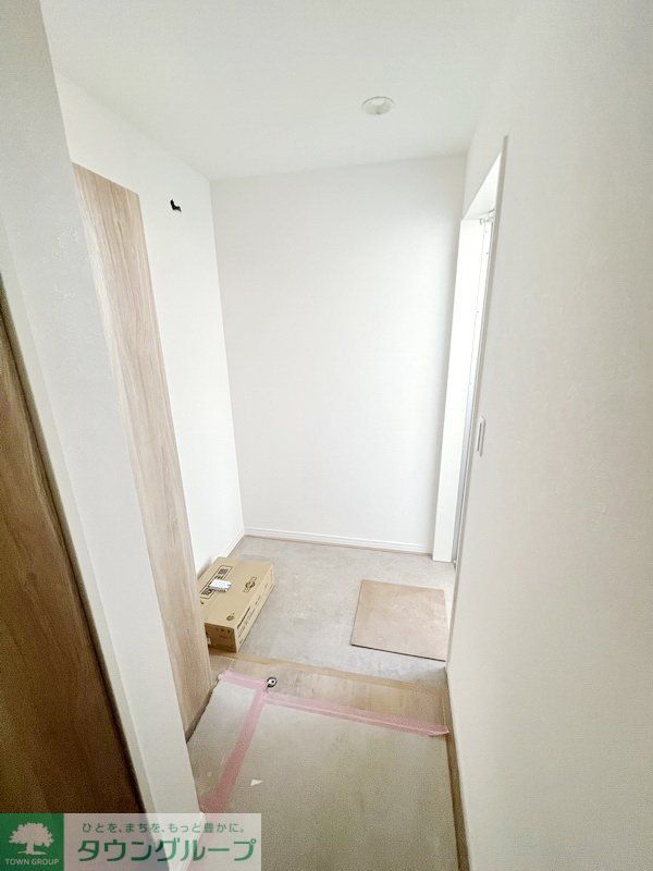 玄関　建築工事中