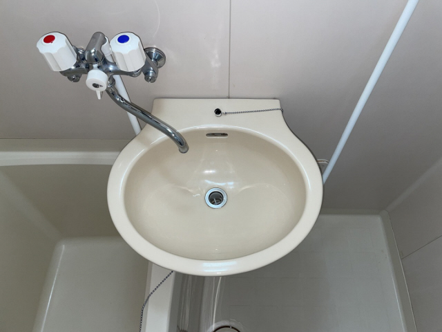 洗面設備　写真は同マンションの他のお部屋です