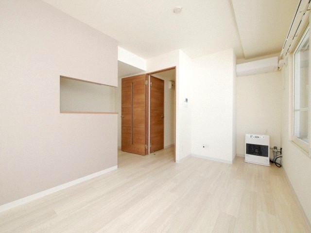 Harness南7条の居間写真