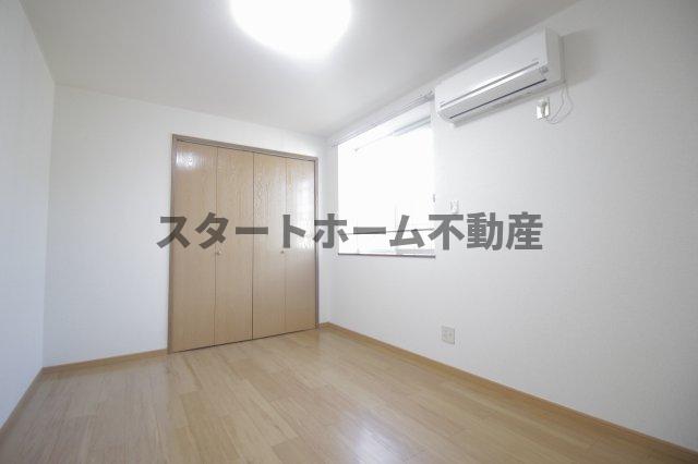 その他部屋・スペース　使い勝手のいい寝室です