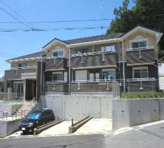 建物外観　★高台になっているので人目も気にならずに日当たり良好★