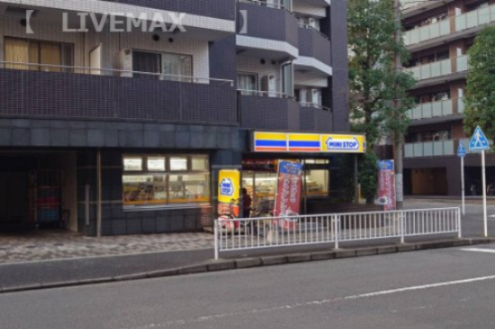 コンビニ　ミニストップ 新横浜1丁目店（コンビニ）まで165m