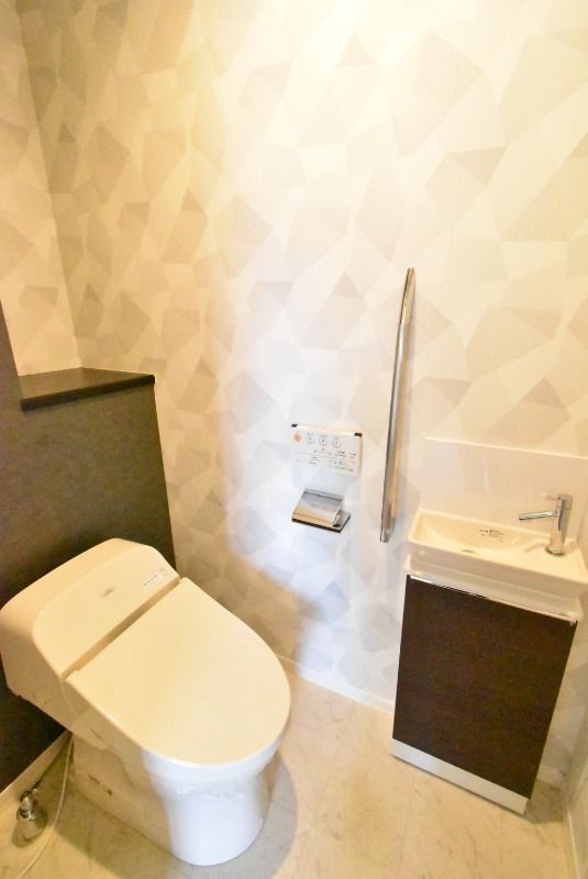 ウィステリアのトイレ写真