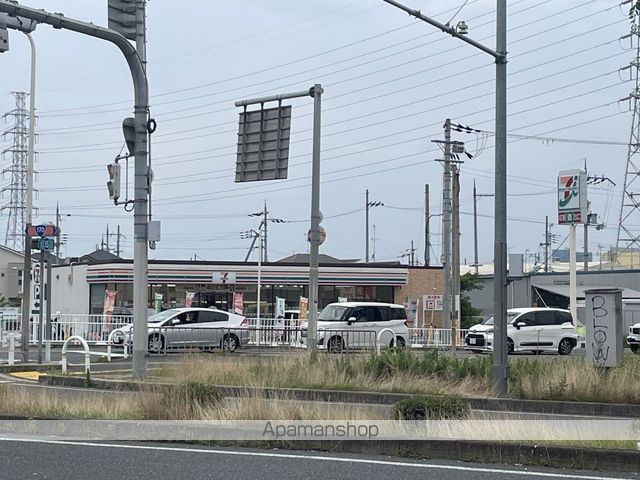 コンビニ　セブンイレブン（コンビニ）まで850m