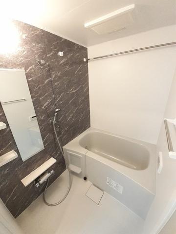 バス・シャワールーム　※同施工会社、類似仕様の物件の写真です。