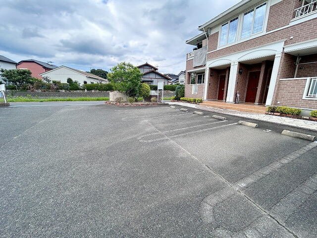 駐車場　駐車スペースもあります