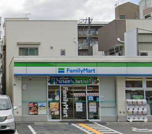 コンビニ　ファミリーマート 木川西店（コンビニ）まで393m