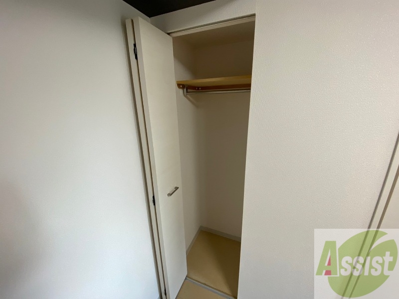 収納　寝室の収納です。部屋がすっきり片付きます。