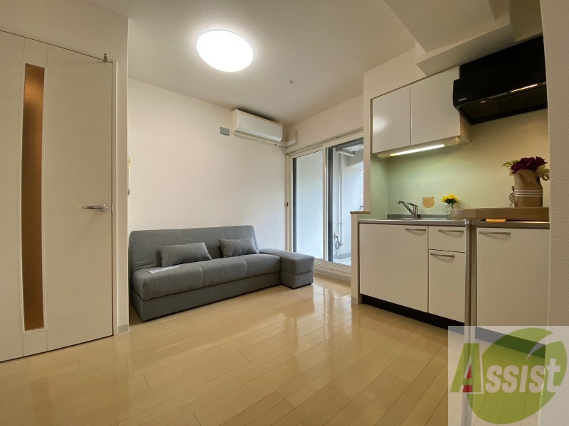 居室・リビング　広くてキレイなお部屋が広がっていて、充実した生活が送れそう。