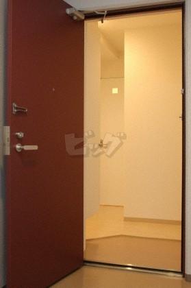 プライヴェル山鼻 壱番館の玄関写真