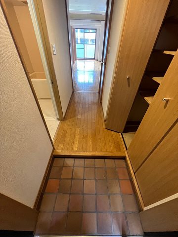 玄関　収納もある玄関です