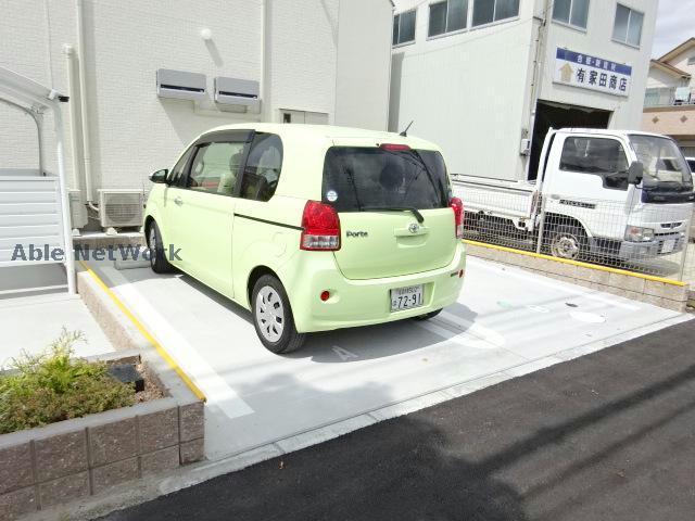 駐車場　駐車場