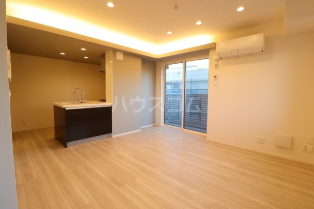 D-room弁天3丁目 Aの居間写真