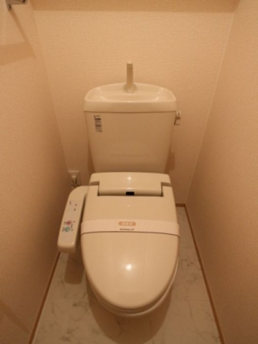プランドールC棟のトイレ写真